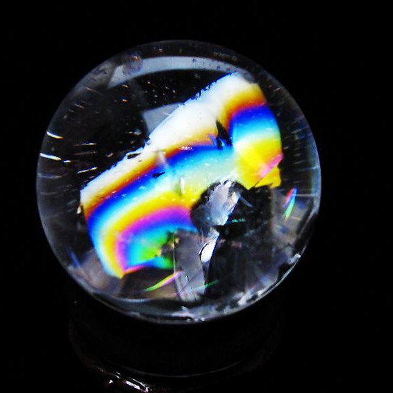 虹入り ヒマラヤ水晶 丸玉 28mm [t317-5214]