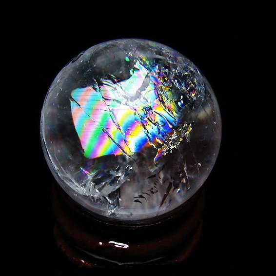 虹入り ヒマラヤ水晶 丸玉 26mm [t317-5327]