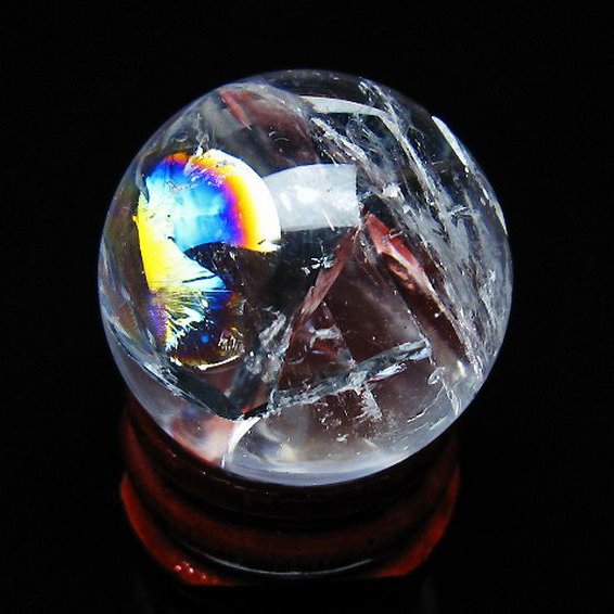 虹入り ヒマラヤ水晶 丸玉 27mm [t317-5333]