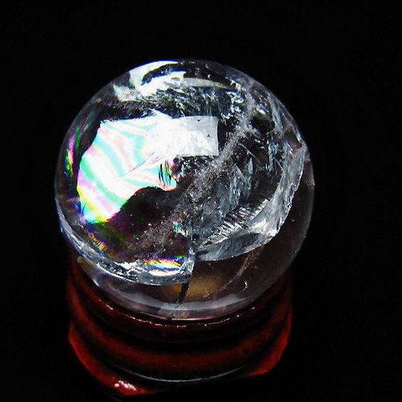 虹入り ヒマラヤ水晶 丸玉 25mm [t317-5348]