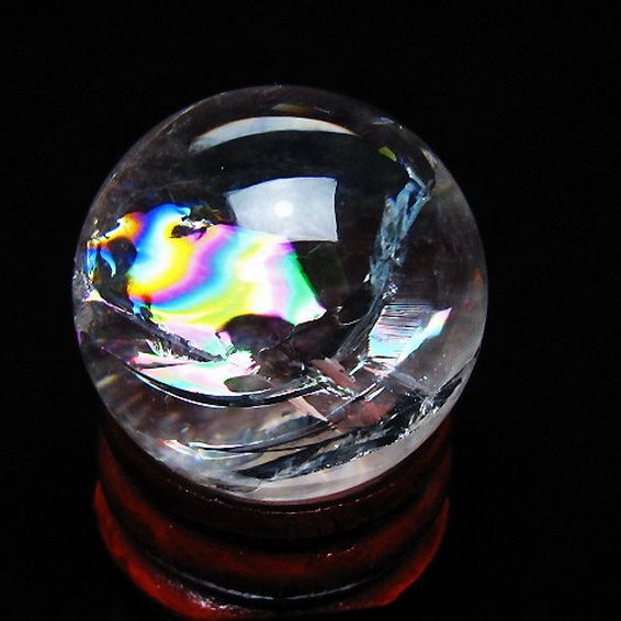 虹入り ヒマラヤ水晶 丸玉 25mm [t317-5356]