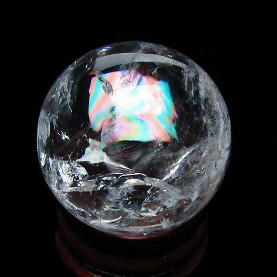虹入り ヒマラヤ水晶 丸玉 28mm [t317-5379]