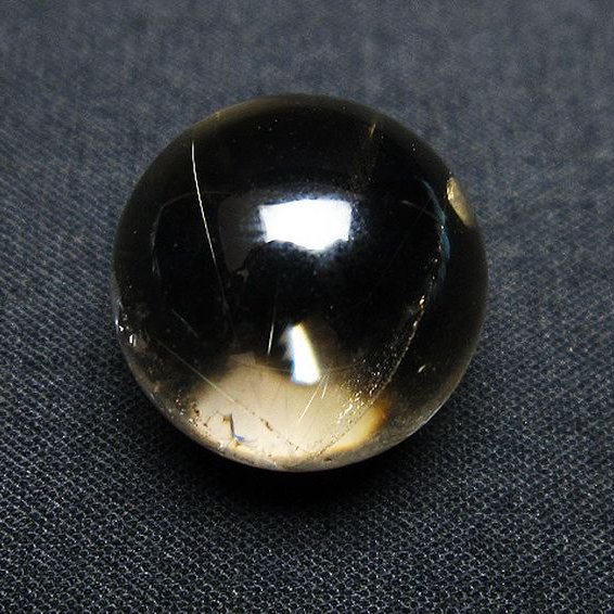 ルチル入り 水晶 丸玉 17mm [T318-4896]