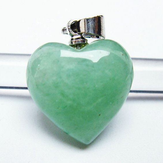インド翡翠 ハート ペンダント [t328-1538]