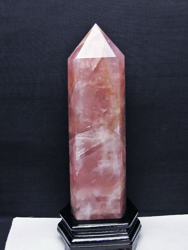 2.1Kg ローズクォーツ 六角柱[T332-5990]