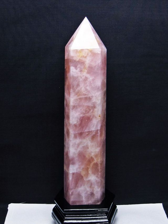 2.2Kg ローズクォーツ 六角柱 [t332-6119]