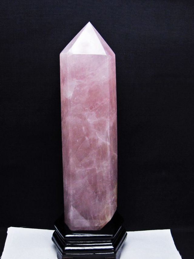 3.2Kg ローズクォーツ 六角柱 [t332-6127]