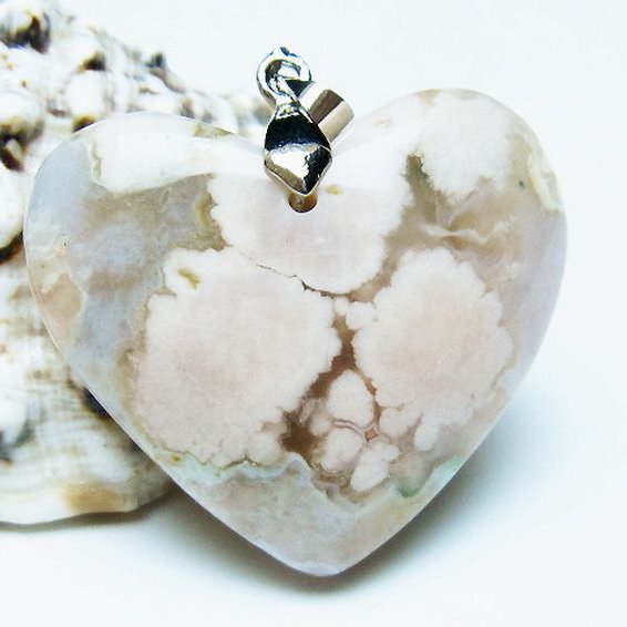 桜メノウ チェリーブロッサムアゲート ハート ペンダント [T335-3058]