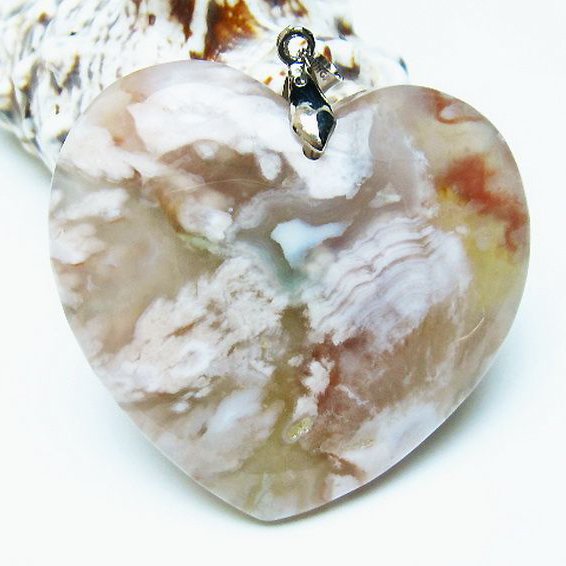 桜メノウ チェリーブロッサムアゲート ハート ペンダント [T335-3064]
