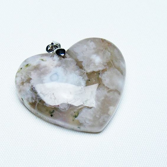 桜メノウ チェリーブロッサムアゲート ハート ペンダント [T335-3202]