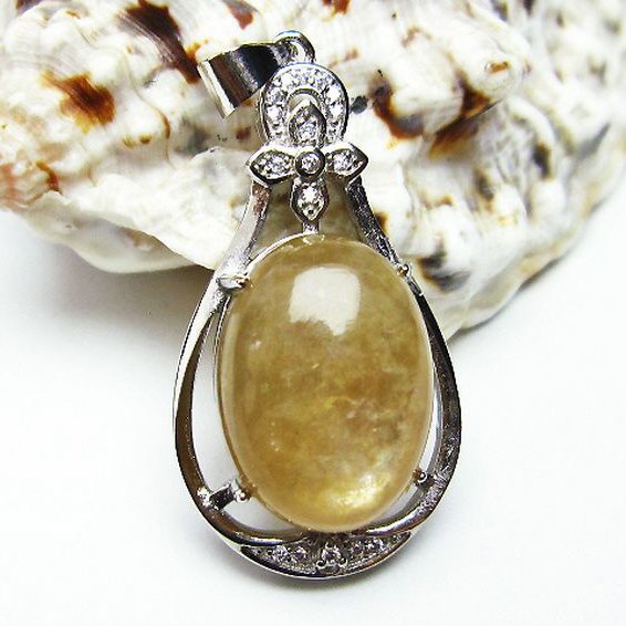 イエローマイカ　白雲母 ペンダント [T337-544]