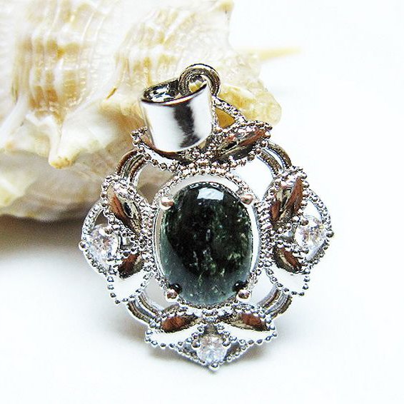 ブラックルチルクォーツ ペンダント [t343-1420]