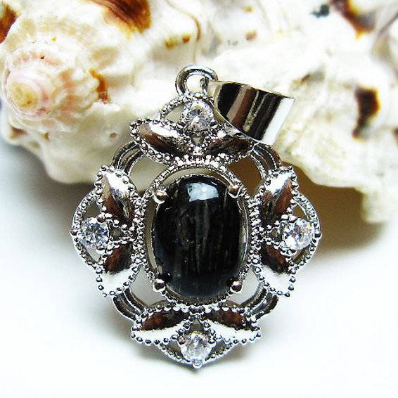 ブラックルチルクォーツ ペンダント [t343-1562]