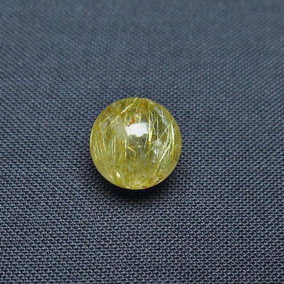 ゴールドタイチンルチル入り 水晶 丸玉 10mm [T355-1126]