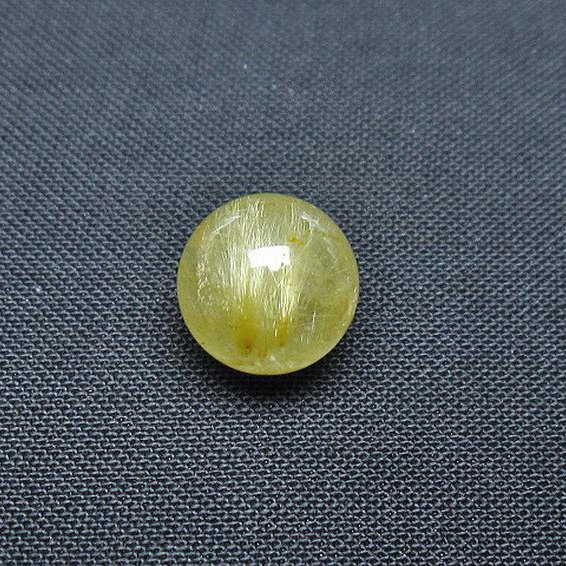ゴールドタイチンルチル入り 水晶 丸玉 10mm [T355-1245]