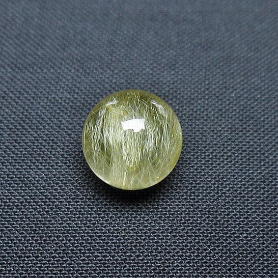 ゴールドタイチンルチル入り 水晶 丸玉 10mm [T355-1249]