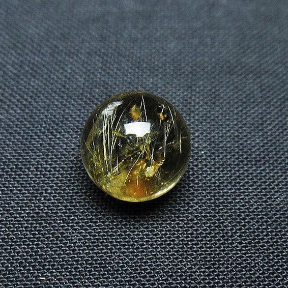 ゴールドタイチンルチル入り 水晶 丸玉 10mm [T355-1435]