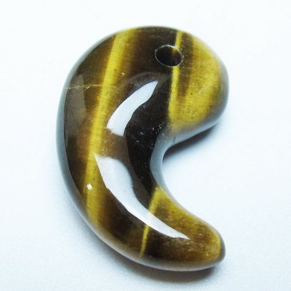 タイガーアイ※黄虎目石 勾玉[T356-1824]
