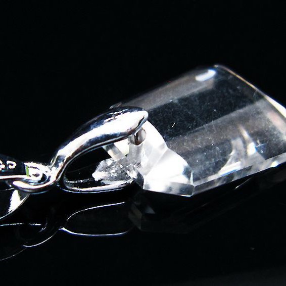 ヒマラヤ水晶 ペンダント [T357-1732]