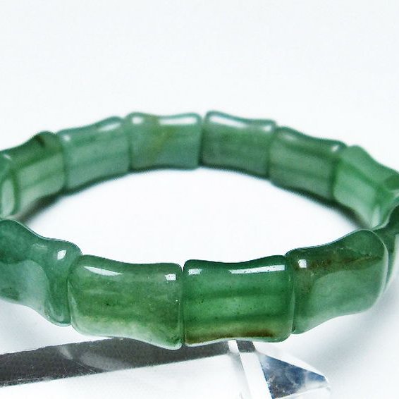インド翡翠 バングル [t379-3200]