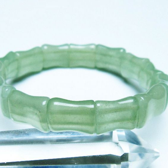 インド翡翠 バングル [t379-3533]