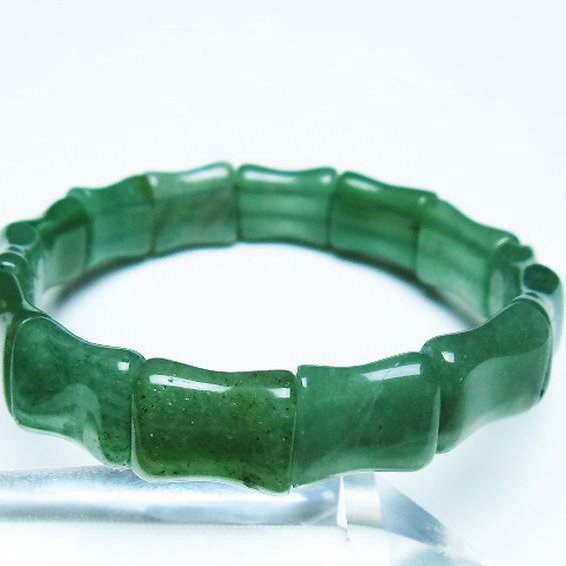 インド翡翠 バングル [t379-3598]