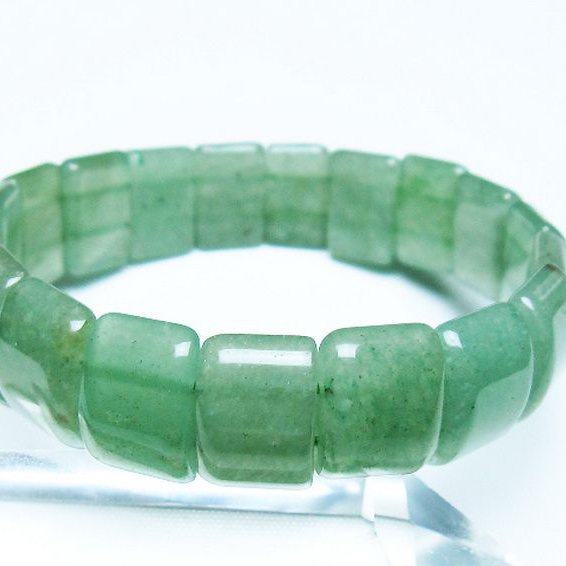 インド翡翠 バングル [t379-3653]
