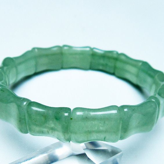 インド翡翠 バングル [t379-3735]