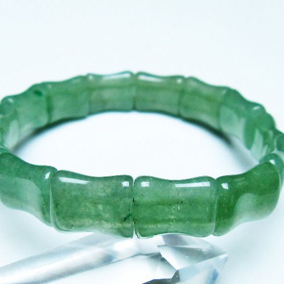 インド翡翠 バングル [t379-3739]