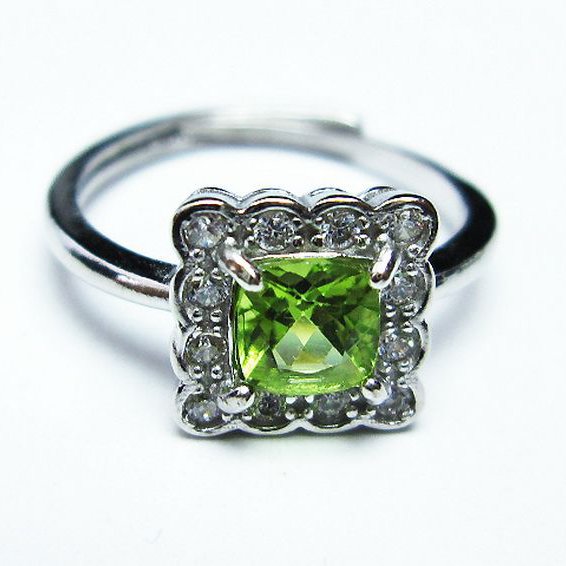 ペリドット 指輪 (13号)[T382-4020]