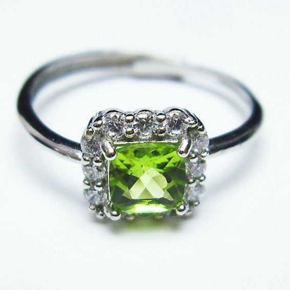 ペリドット 指輪 (17号)[T382-4396]