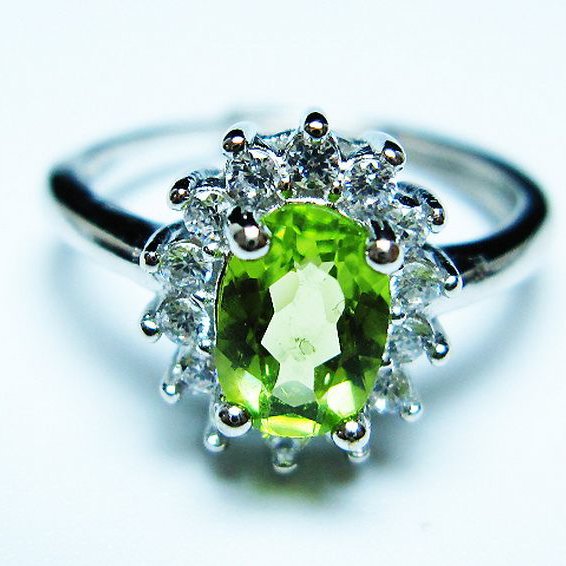 ペリドット 指輪 (15号)[T382-4512]