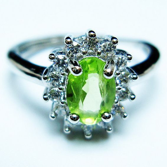 ペリドット 指輪 (14号)[T382-4567]