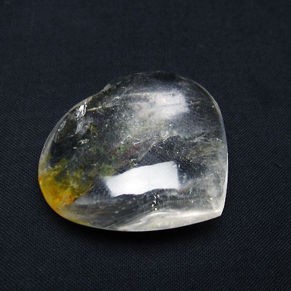 ヒマラヤ水晶 ハート 置物[T387-14028]