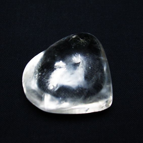 ヒマラヤ水晶ハート 置物[T387-14091]