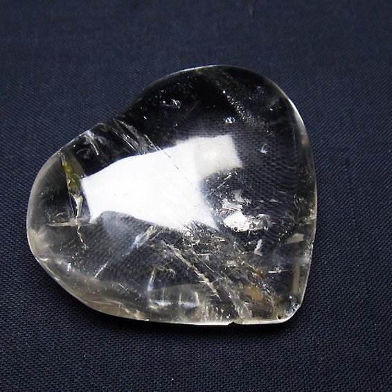 ヒマラヤ水晶ハート 置物 [t387-14298]