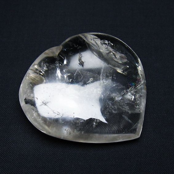 ヒマラヤ水晶ハート 置物 [t387-14325]