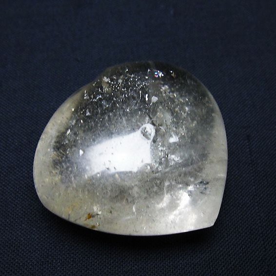 ヒマラヤ水晶ハート 置物[T387-14369]