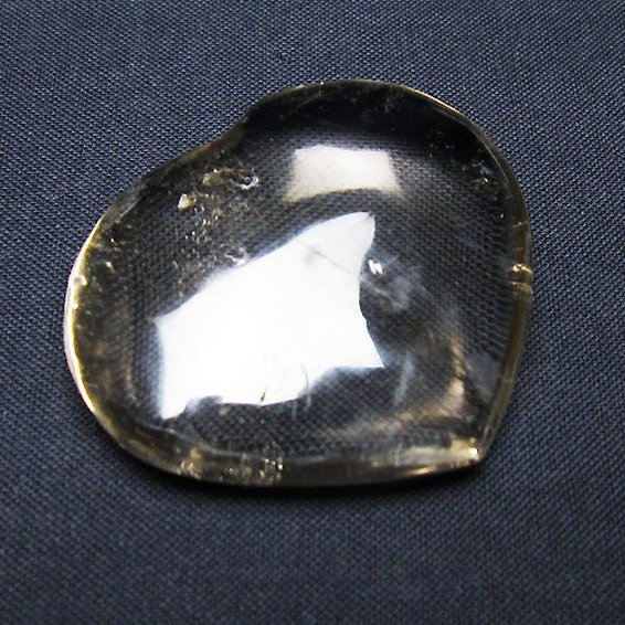 ライトニング水晶ハート 置物 [t387-14403]