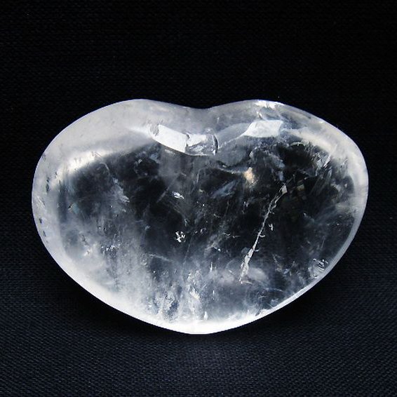 ヒマラヤ水晶ハート 置物 [t387-14455]