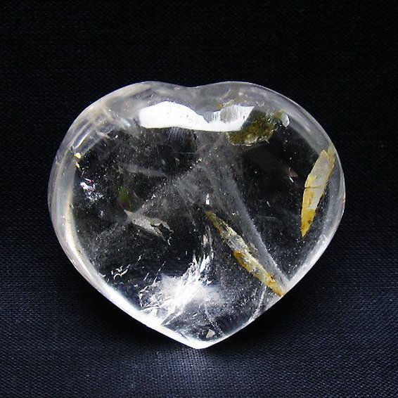 ヒマラヤ水晶ハート 置物 [t387-14515]