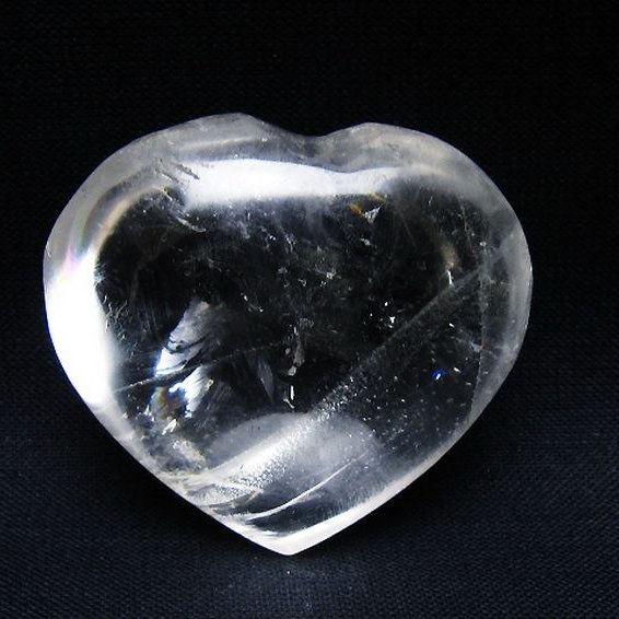 ヒマラヤ水晶ハート 置物 [t387-14560]
