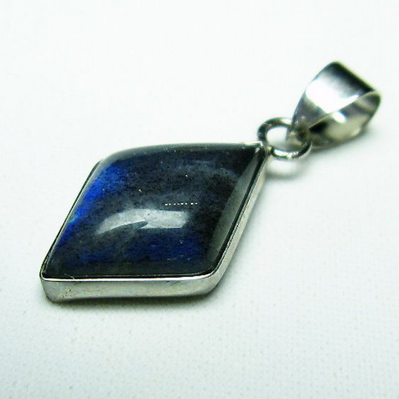 ラブラドライト ペンダント [T413-3580]