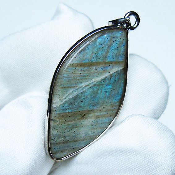 ラブラドライト ペンダント [T413-4106]