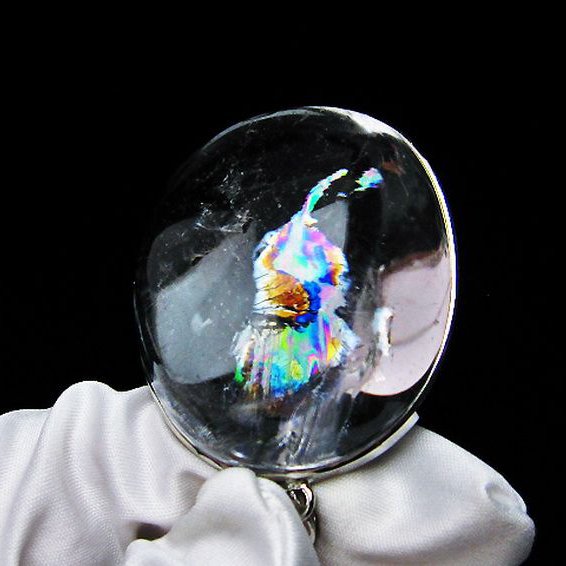 G-131虹&ラダー入り透明水晶フリーフォーム原石　アイリスクォーツ台座箱セット G-131虹&ラダー入り透明水晶フリーフォーム原石 アイリスクォーツ台座