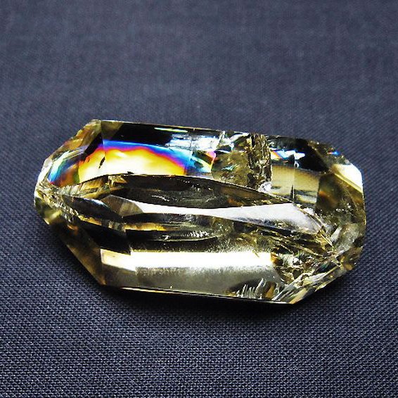 虹入り シトリンファントム 原石 [t436-3029]