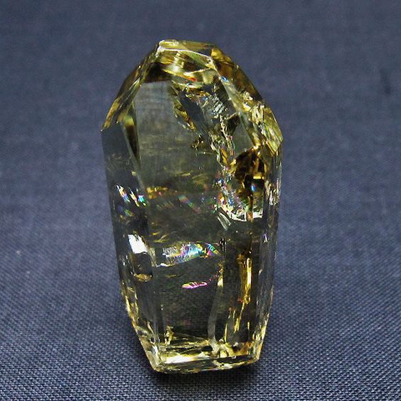 虹入り 黄水晶(シトリン) 原石 [t436-3074]