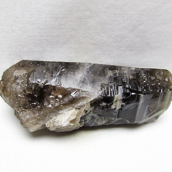 ライトニング水晶 原石 [t443-5025]