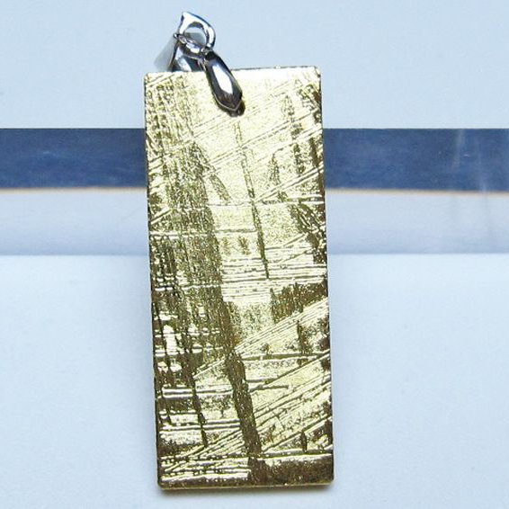 ゴールドギベオン メテオライト ペンダント [t452-3703]