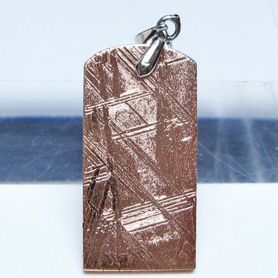 ピンクゴールドギベオン メテオライト ペンダント [t452-3732]